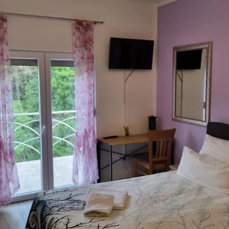 בית נופש Villa- Vera Mit Pool In Ruhigem Waldstueck